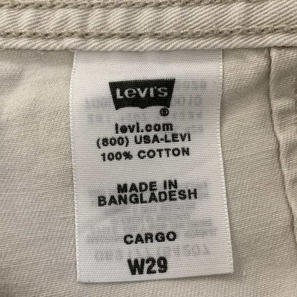 Levi’s Size W29 Red Tab Cargo Shorts Off White/Light Gray - Picture 9 of 9